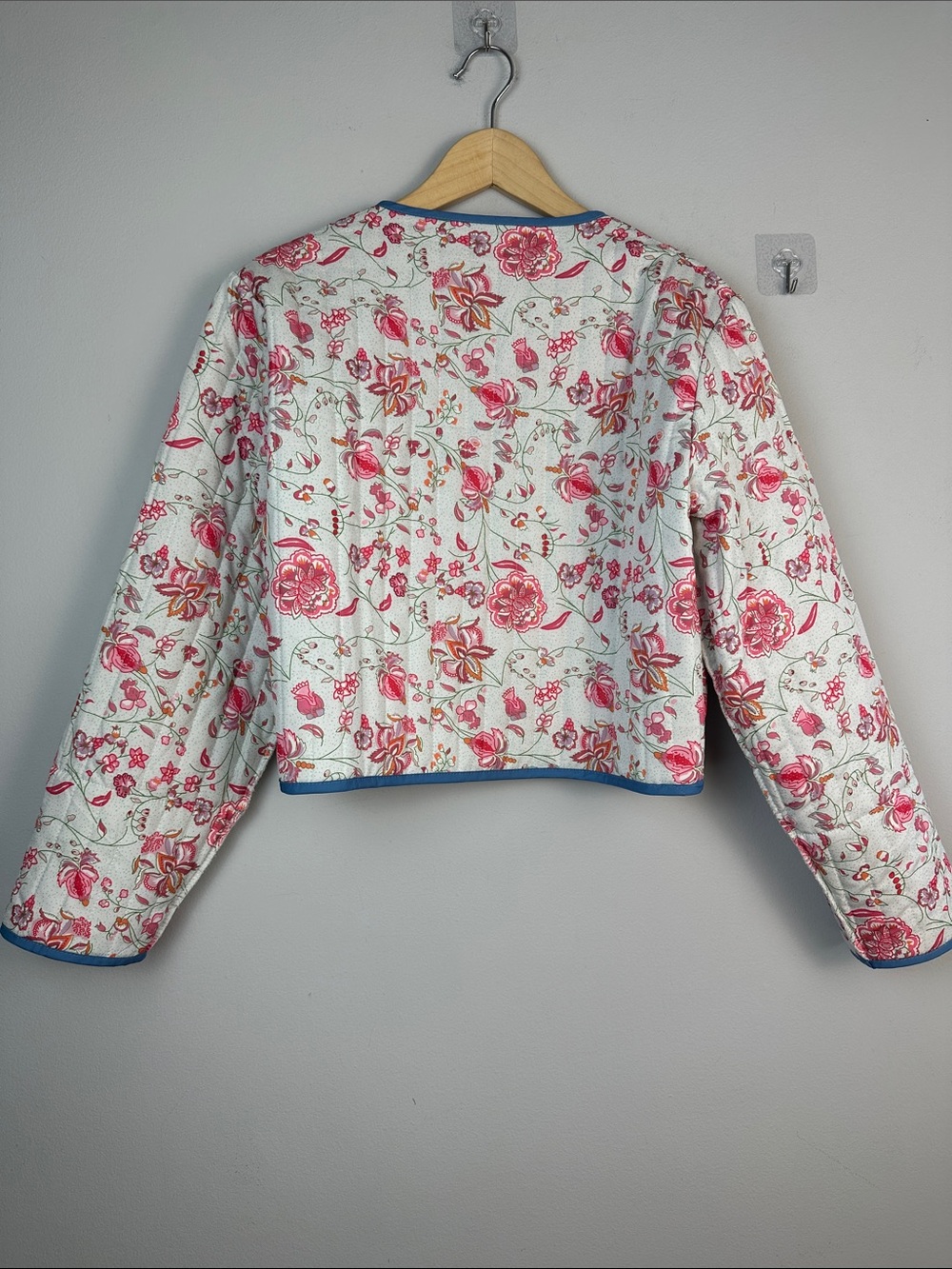 NWOT Women’s Floral Quilted Open Front Jacket Long Sleeve Cropped Bohemian Small - Picture 16 of 16